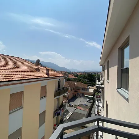 Ampio Vista Mare Per 6 Persone Apartament