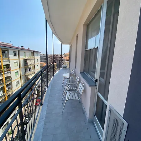Apartment Ampio Vista Mare Per 6 Persone